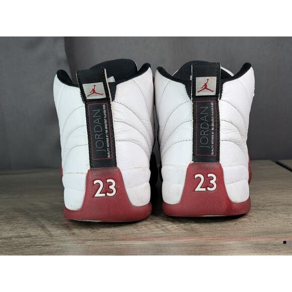Air Jordan 12 Retro Cherry 2009 Size 9.5 Pre-owned no insole and laces - Picture 5 of 9